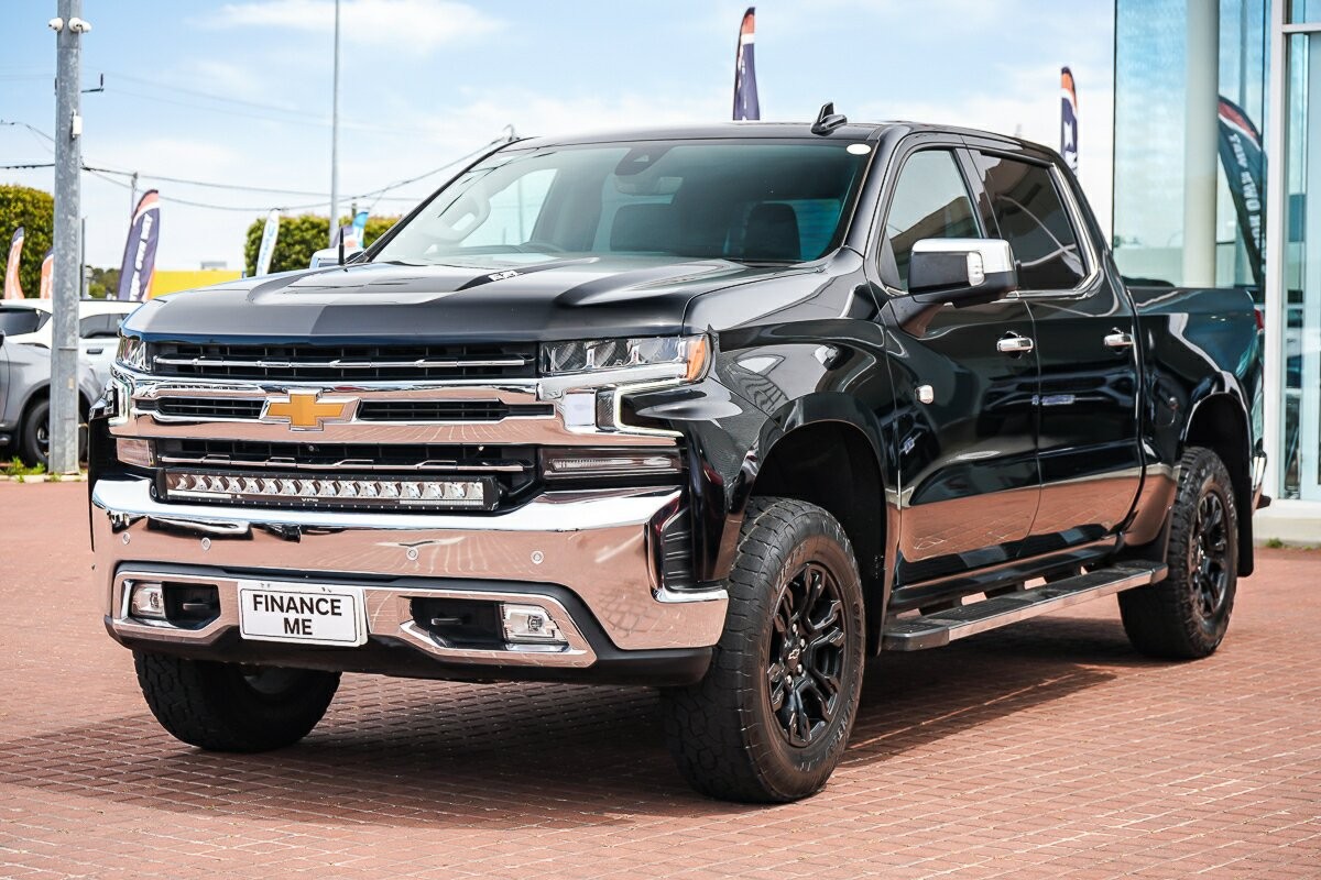 Chevrolet Silverado image 4