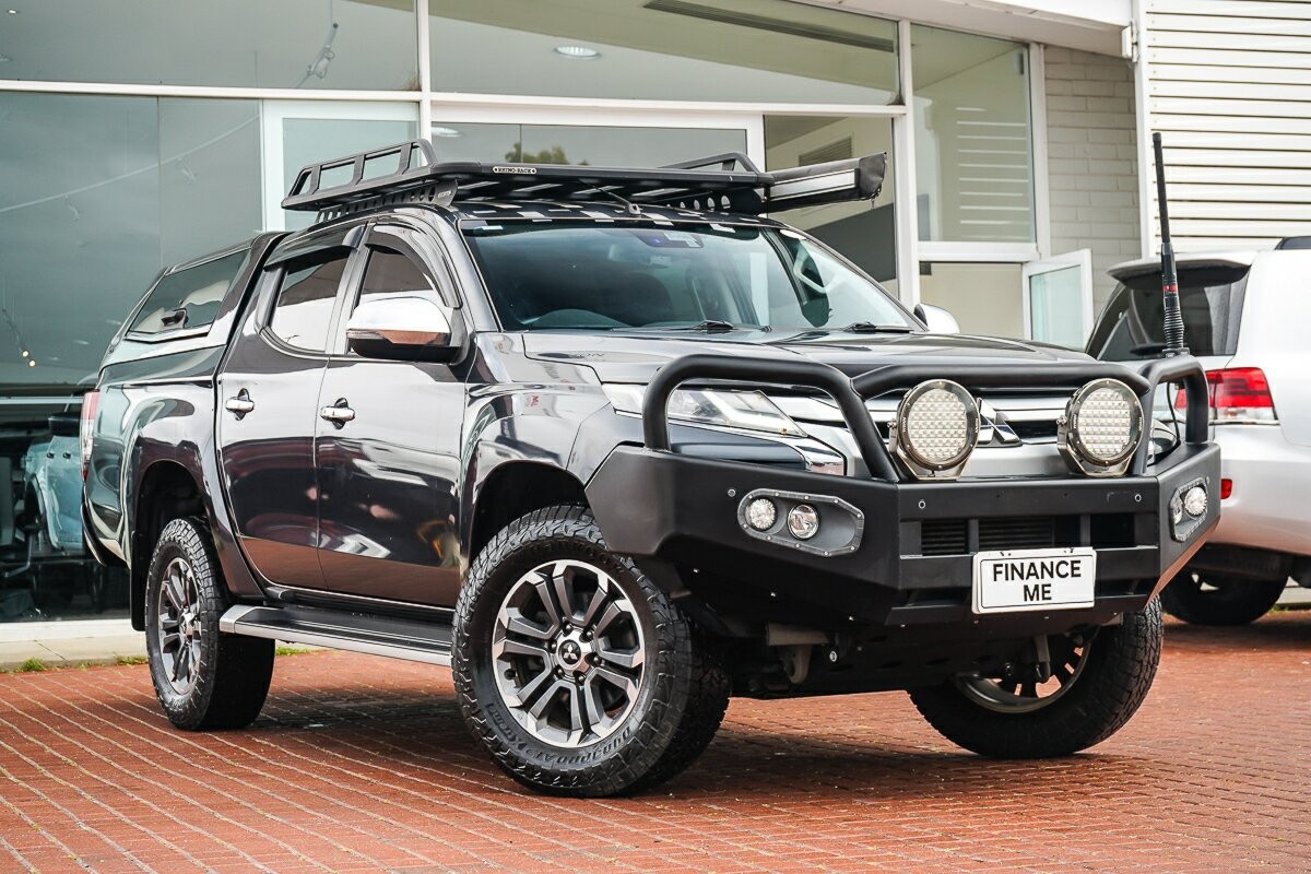 Mitsubishi Triton image 1