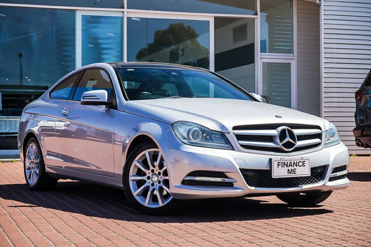 Mercedes Benz C-class image 1