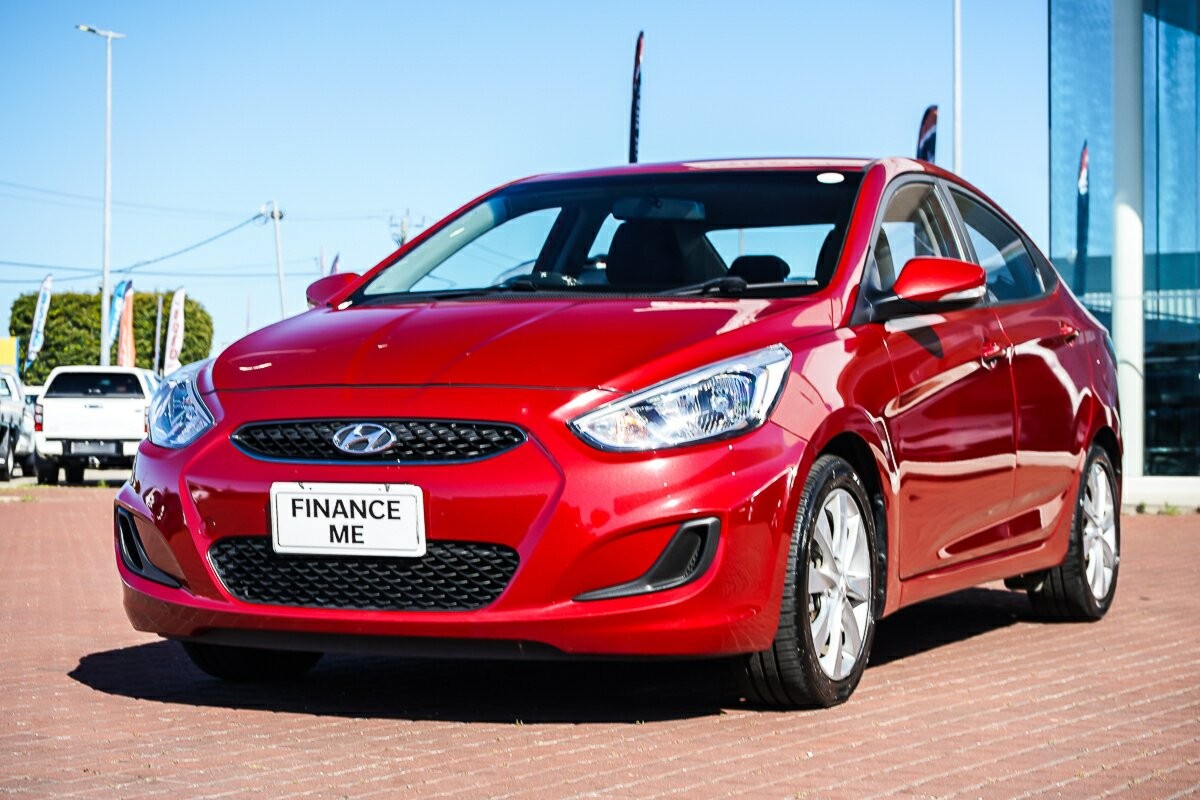 Hyundai Accent image 4