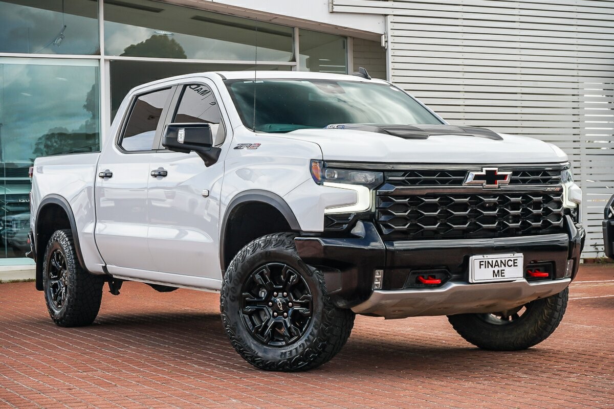 Chevrolet Silverado image 1