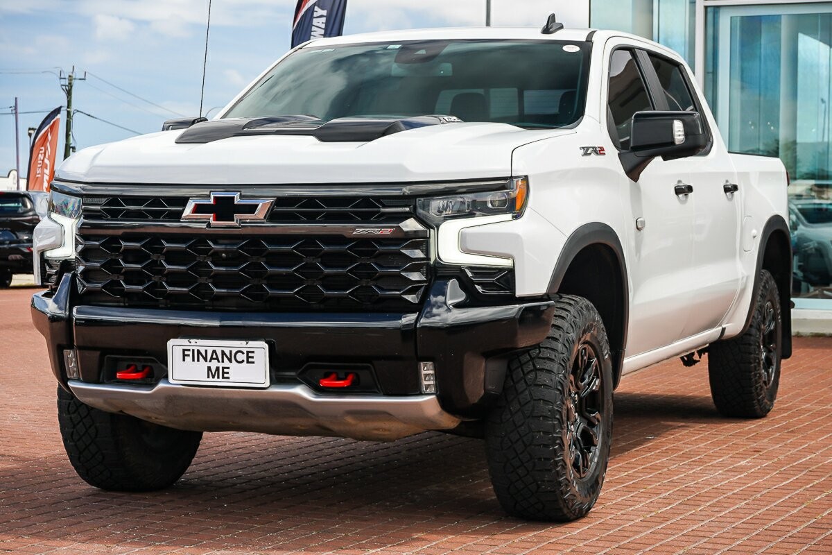 Chevrolet Silverado image 4