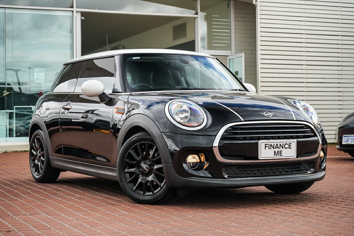 Mini Hatch image 1