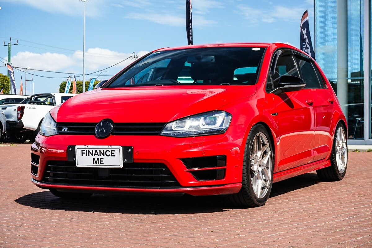 Volkswagen Golf image 4