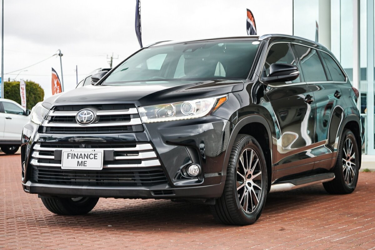 Toyota Kluger image 4
