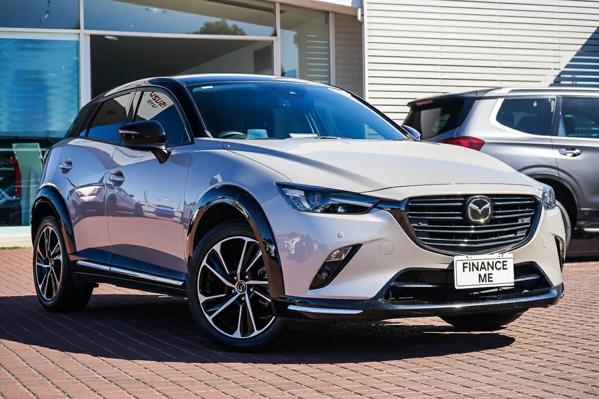 Mazda Cx-3 image 1