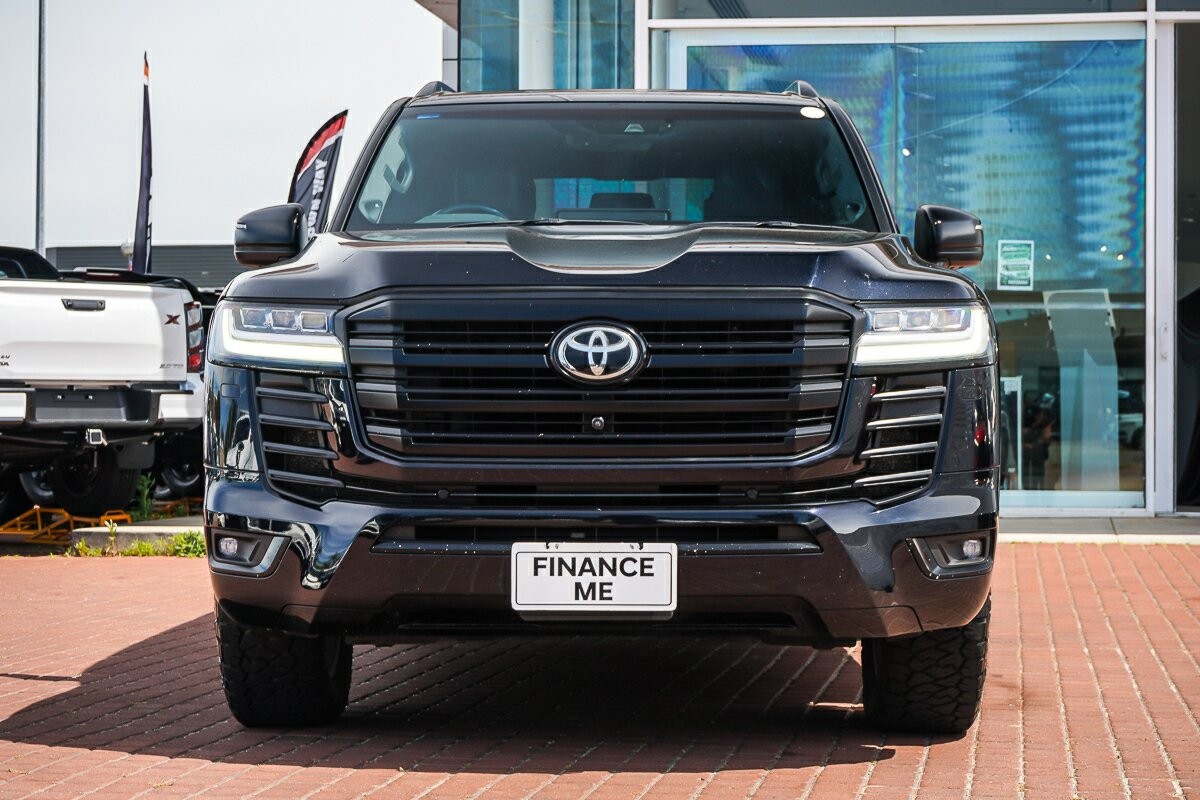 Toyota Landcruiser image 3