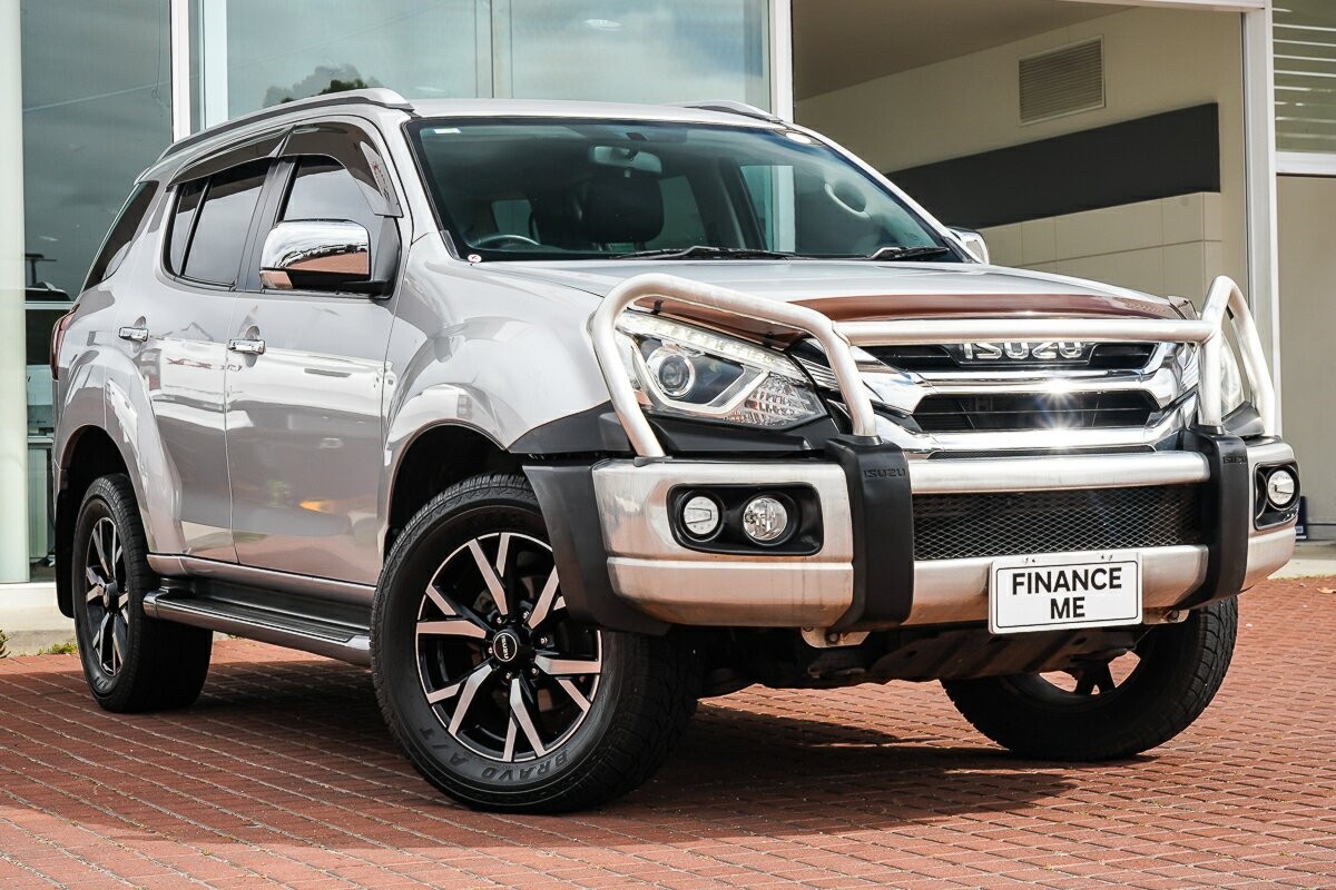 Isuzu Mu-x image 1