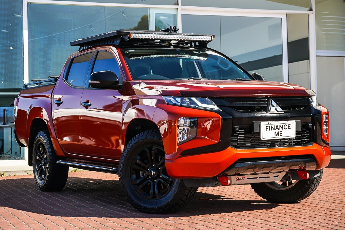 Mitsubishi Triton image 1