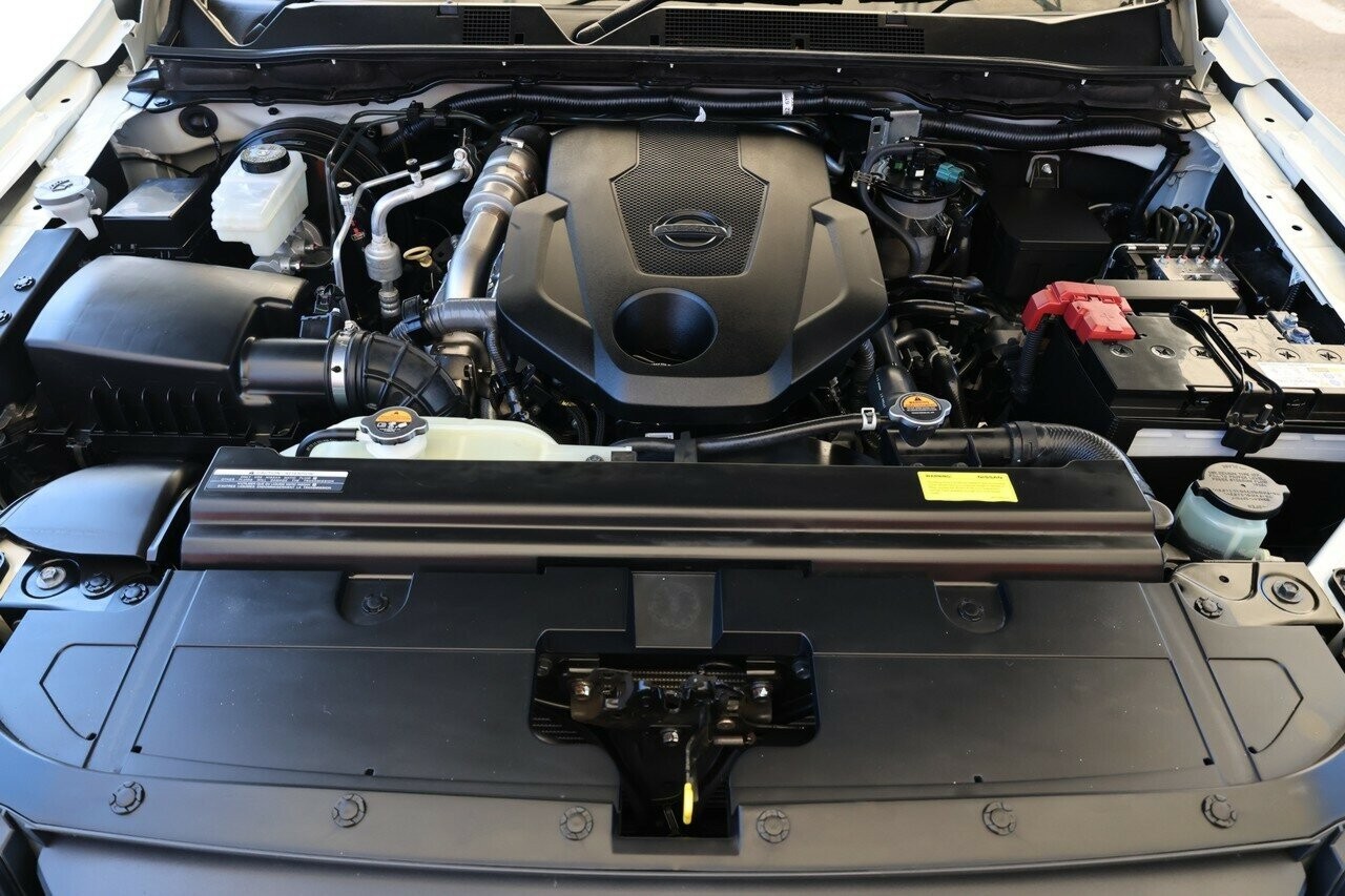 Nissan Navara image 4