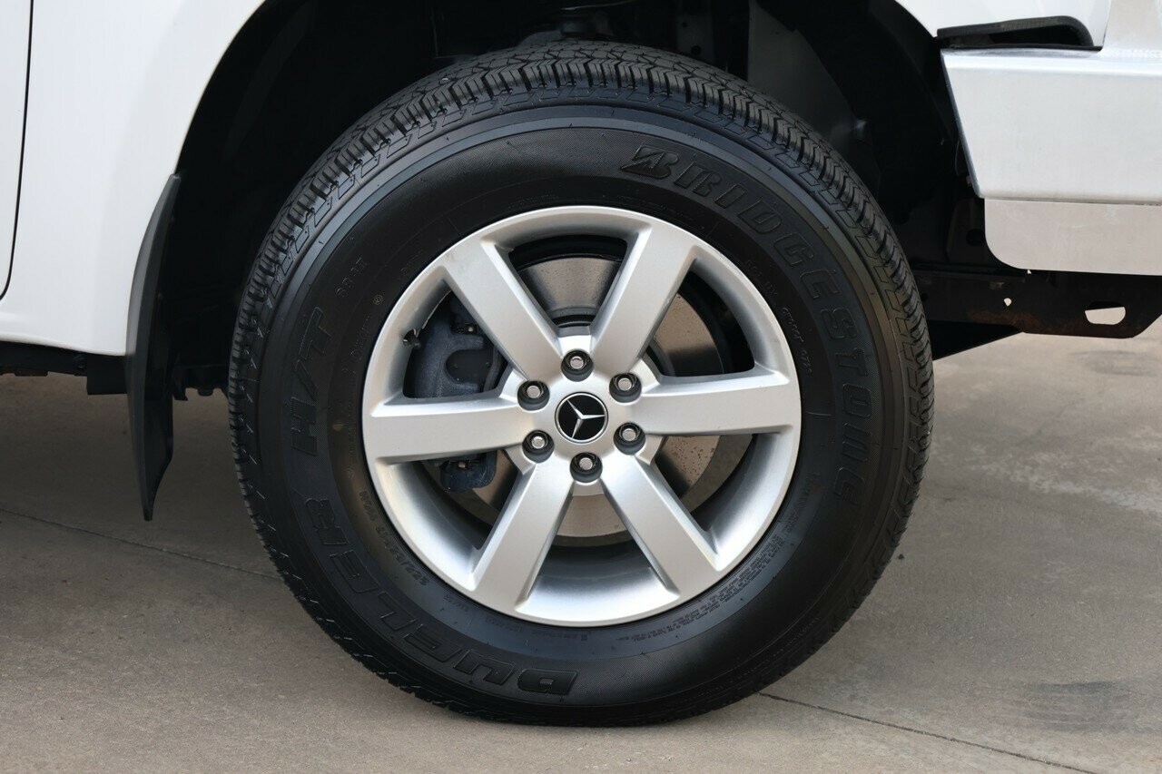 Mercedes Benz X-class image 3