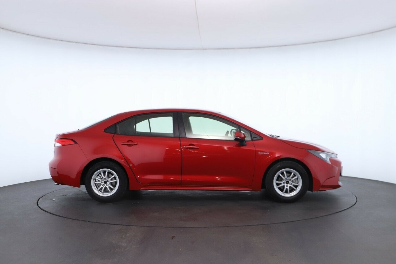 Toyota Corolla image 2