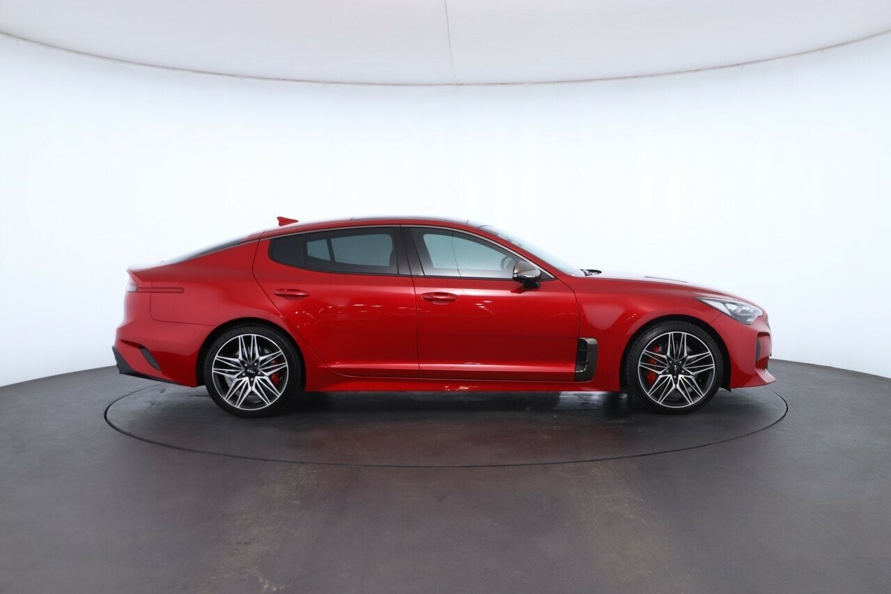 Kia Stinger image 3