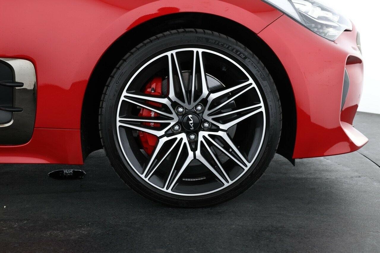 Kia Stinger image 4