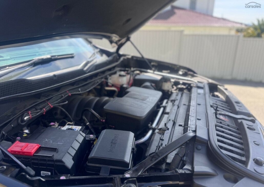 Chevrolet Silverado image 4