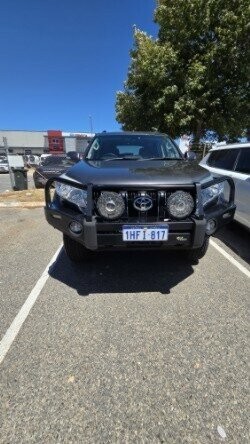 Toyota Landcruiser Prado image 2