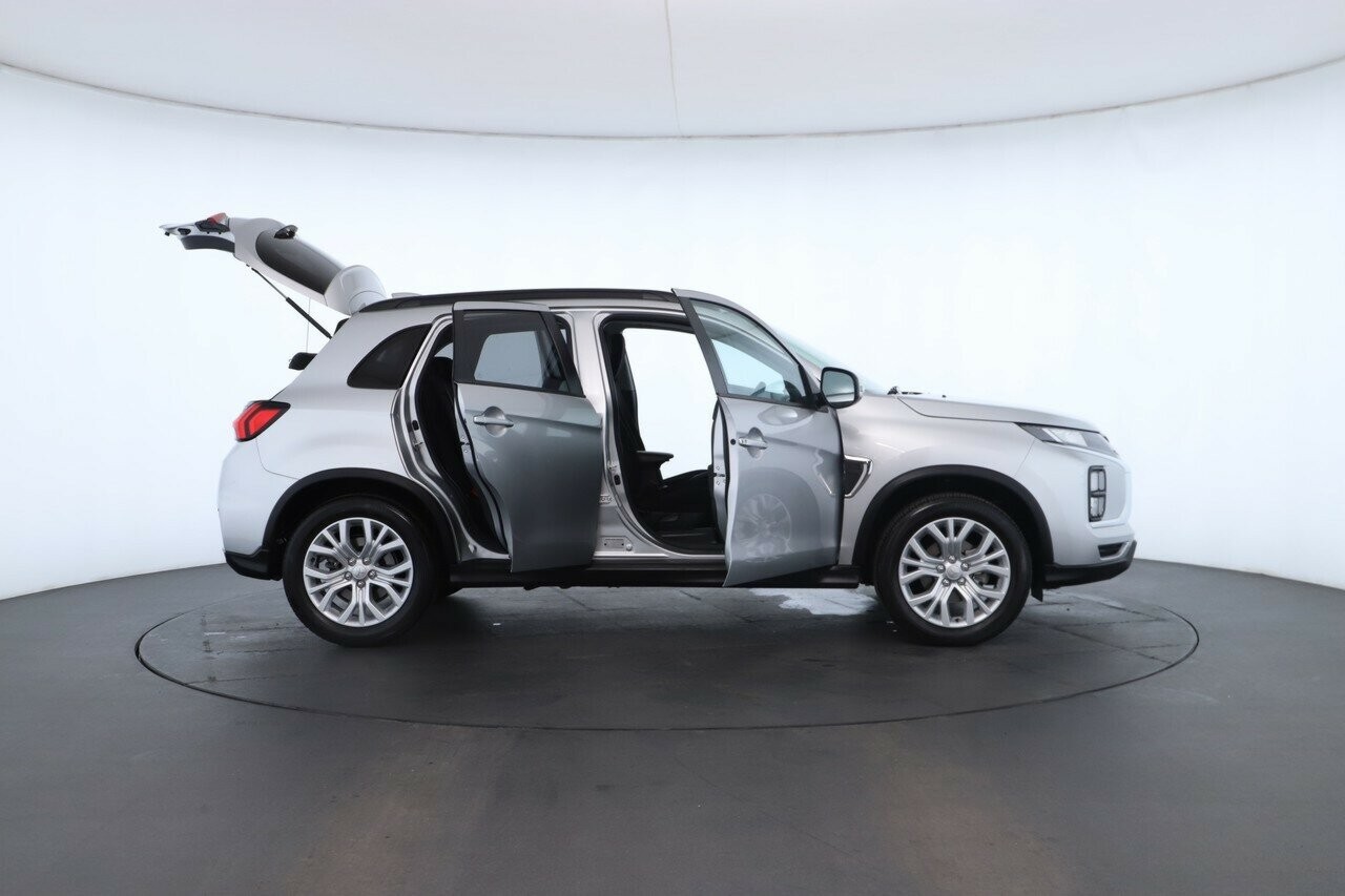 Mitsubishi Asx image 2