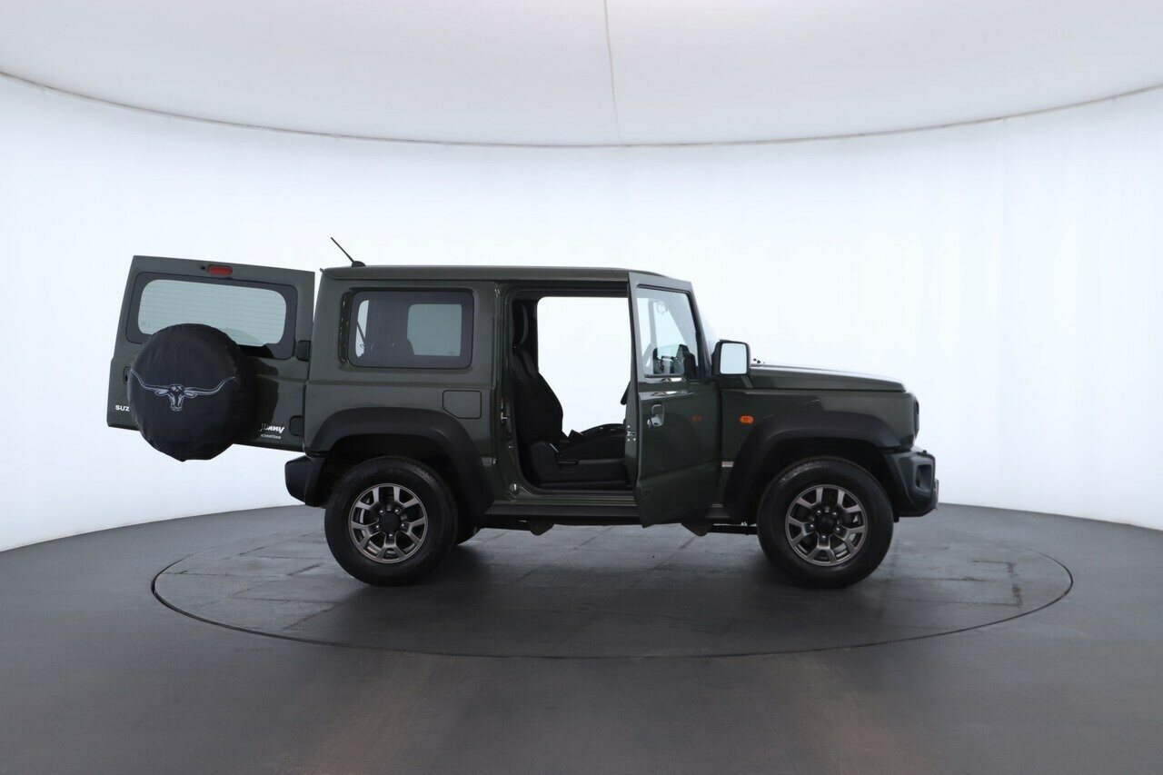 Suzuki Jimny image 2