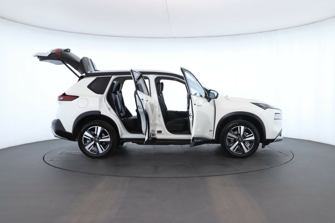 Nissan X-trail image 2