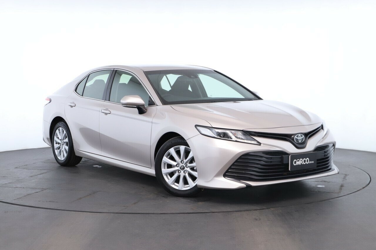 Toyota Camry image 1