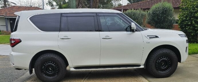 Nissan Patrol image 2