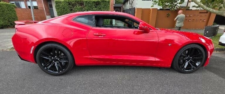 Chevrolet Camaro image 2