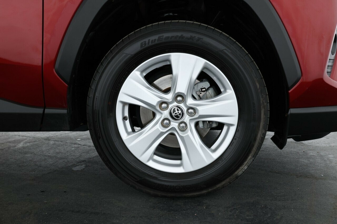 Toyota Rav4 image 4