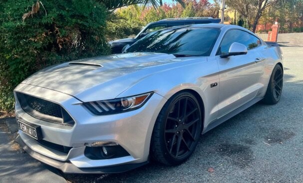 Ford Mustang image 3