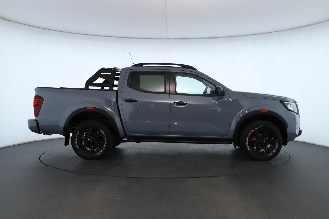 Nissan Navara image 3