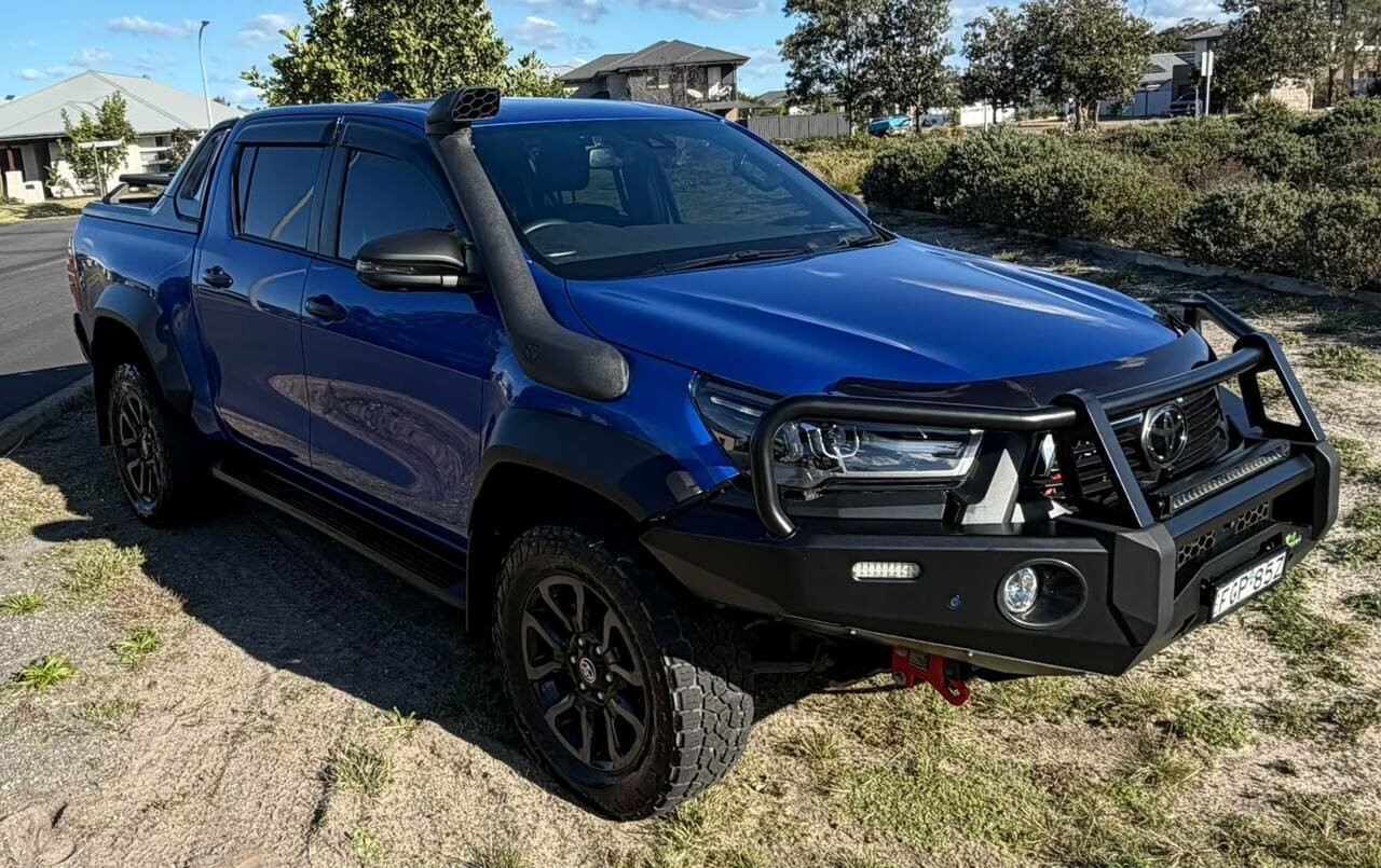 Toyota Hilux image 1