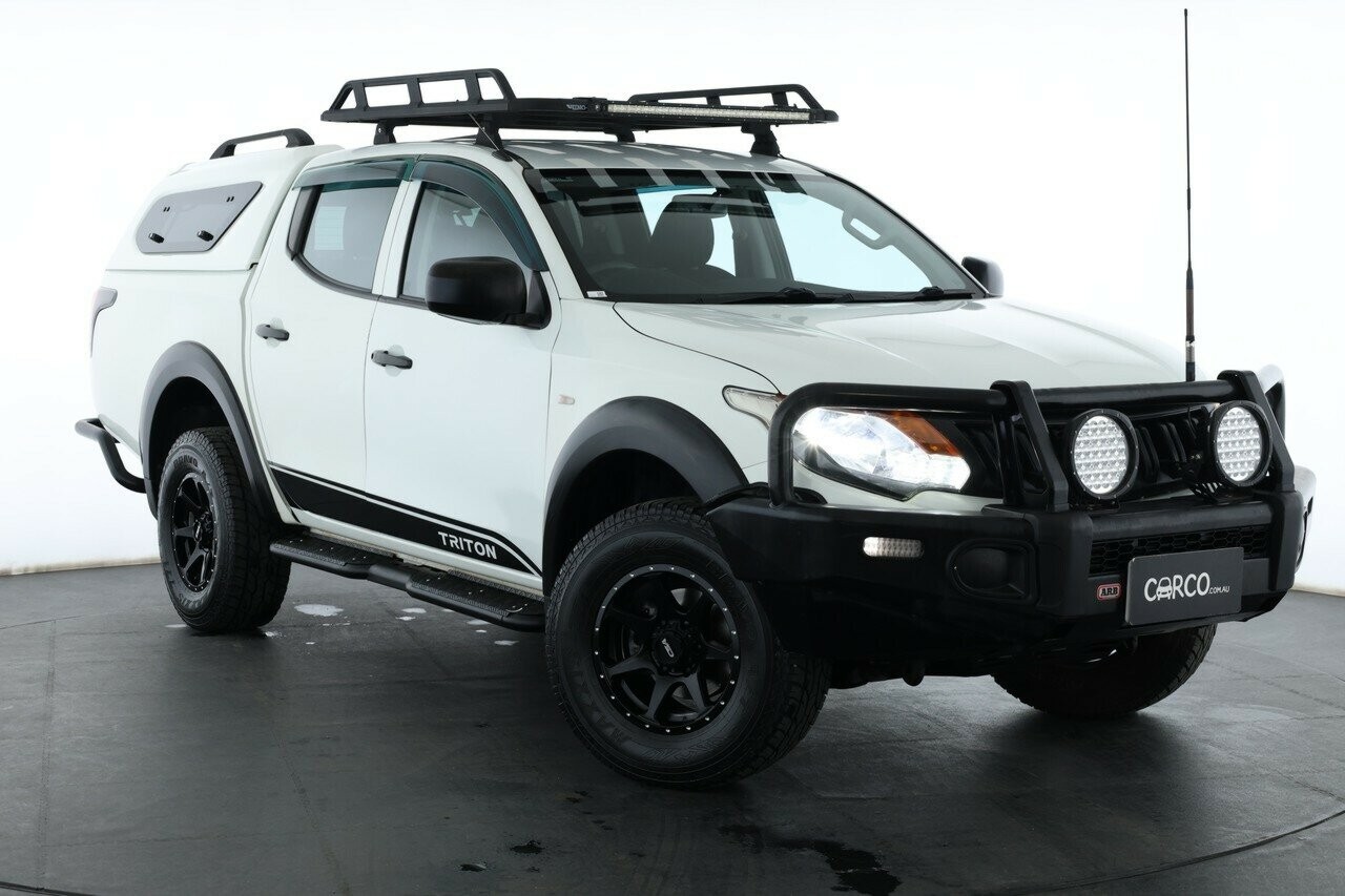 Mitsubishi Triton image 1