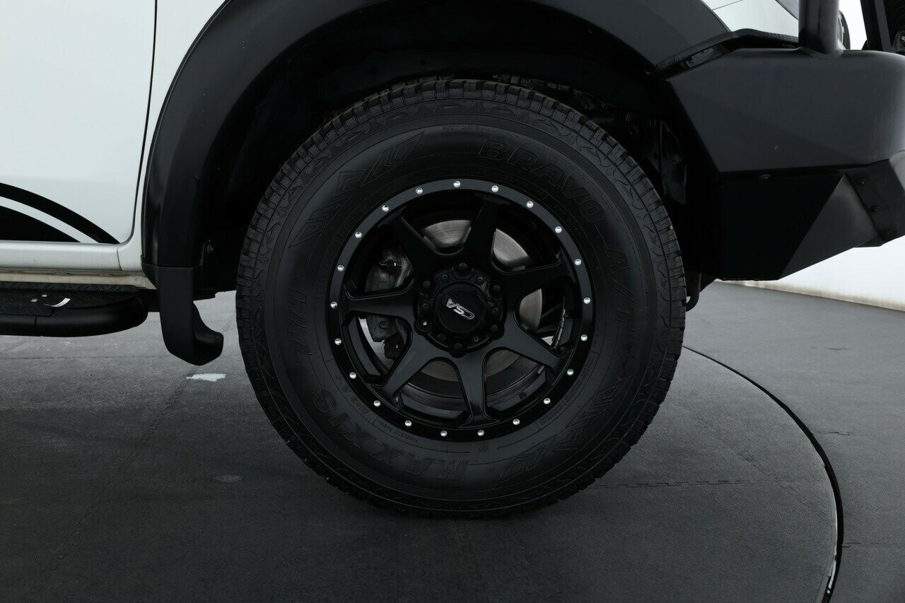Mitsubishi Triton image 2