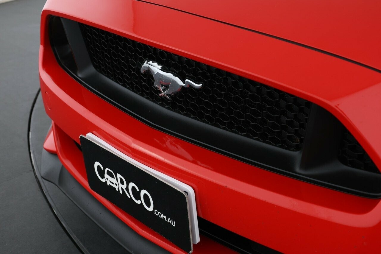 Ford Mustang image 3