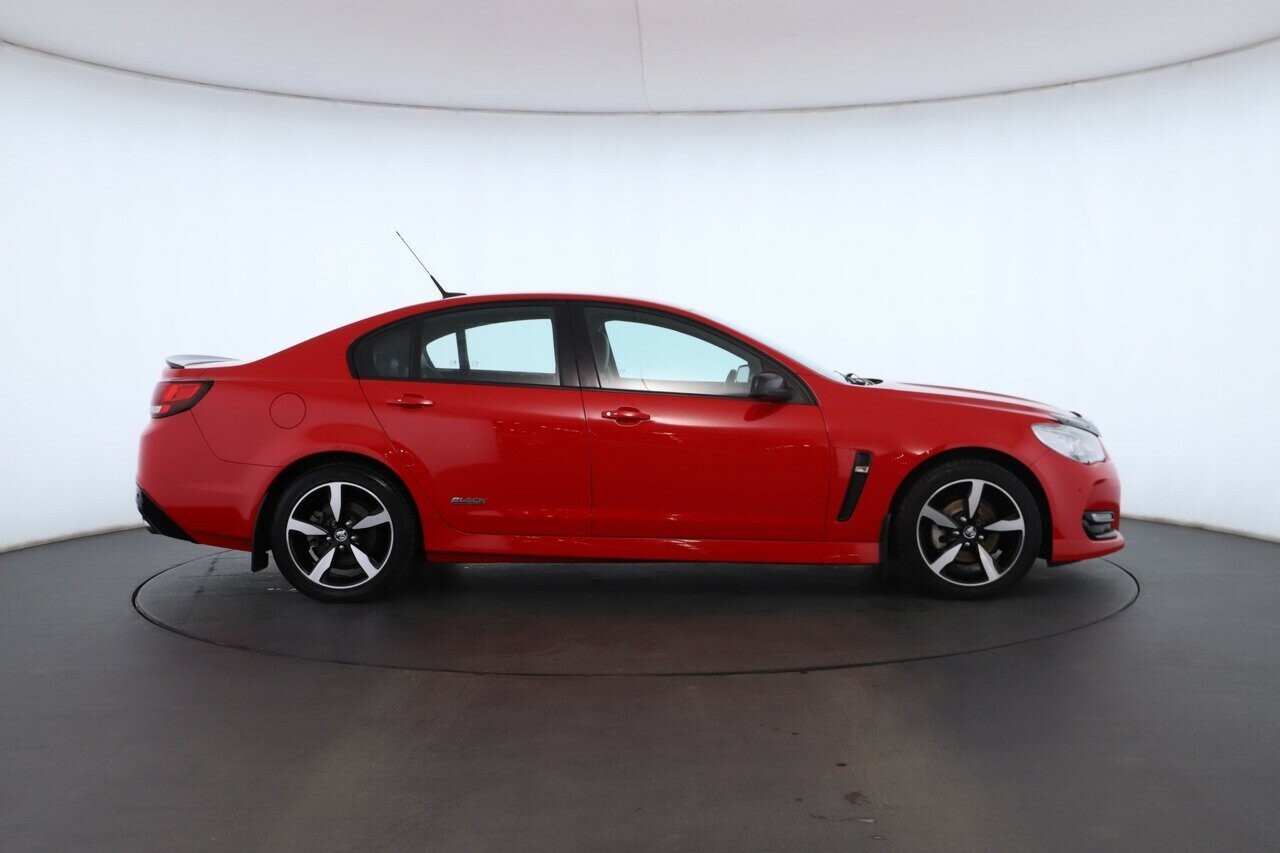 Holden Commodore image 3
