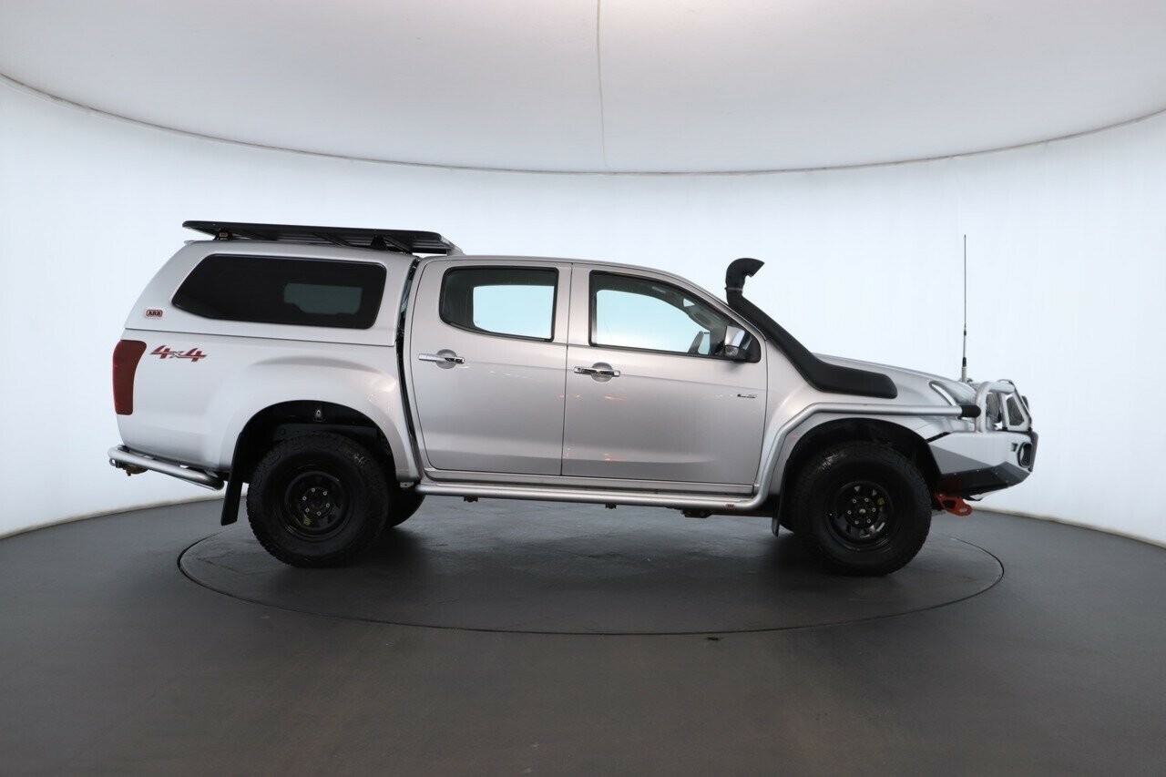 Isuzu D-max image 3