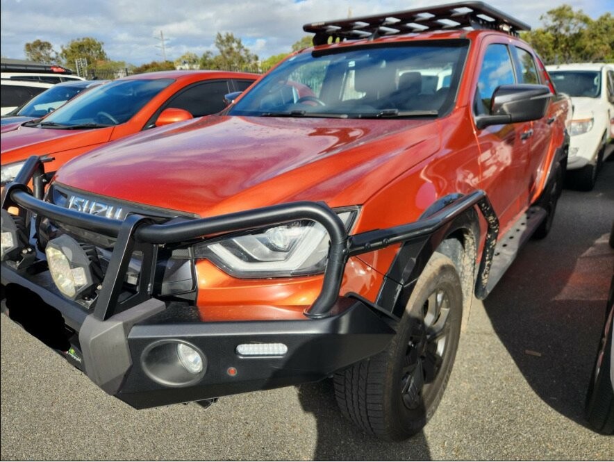 Isuzu D-max image 1