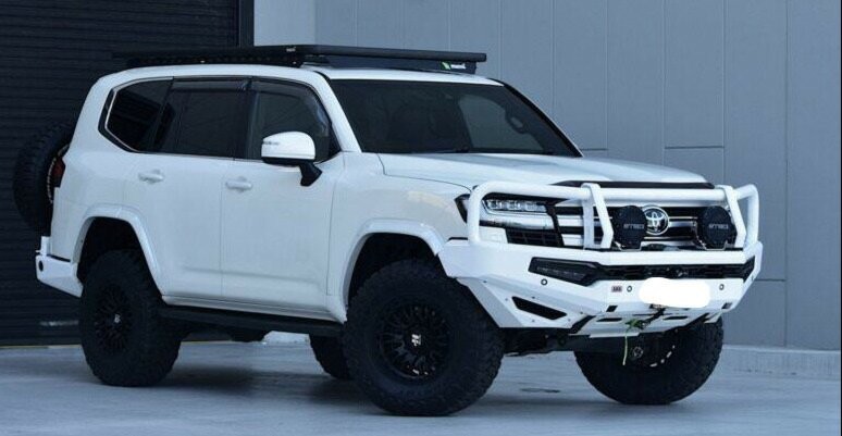 Toyota Landcruiser image 1