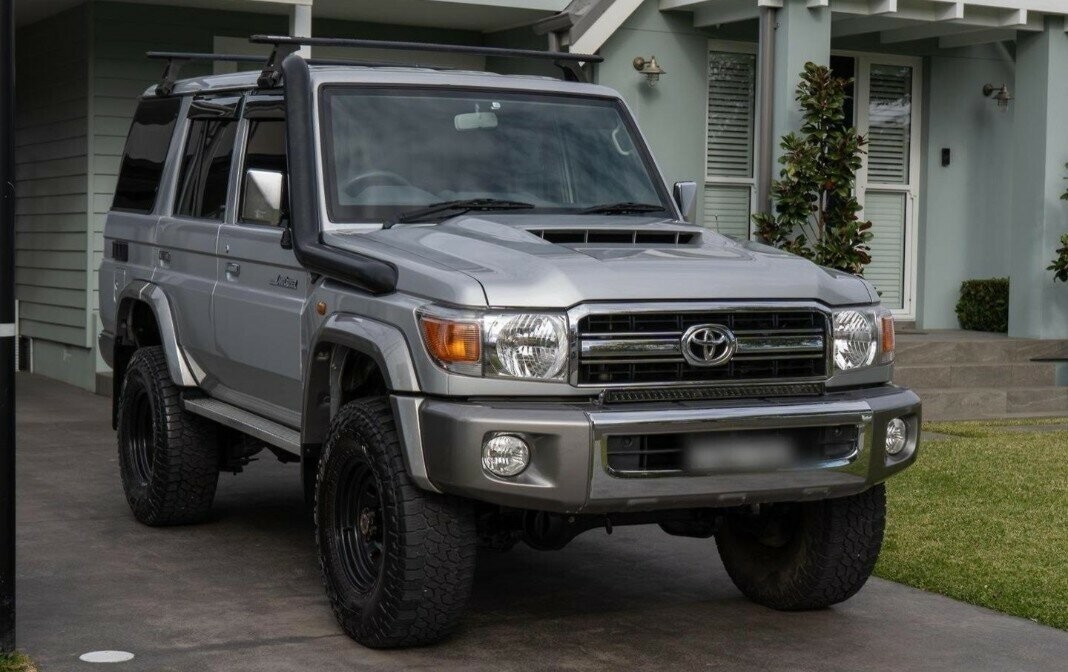Toyota Landcruiser image 1