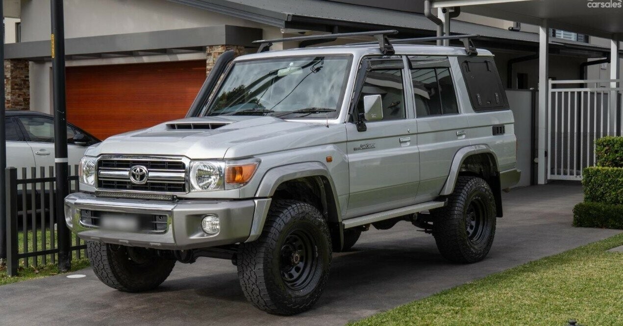Toyota Landcruiser image 3