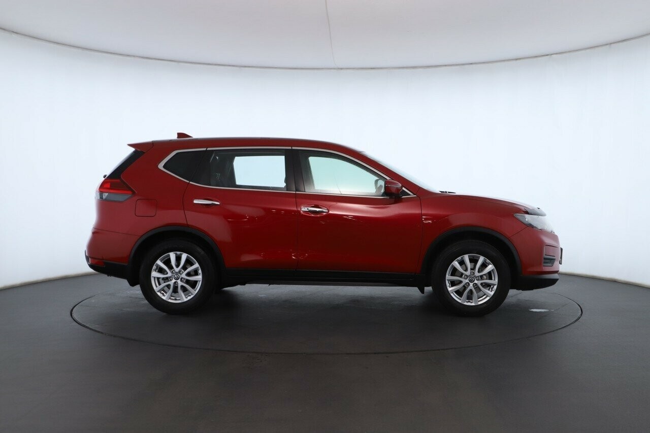 Nissan X-trail image 3