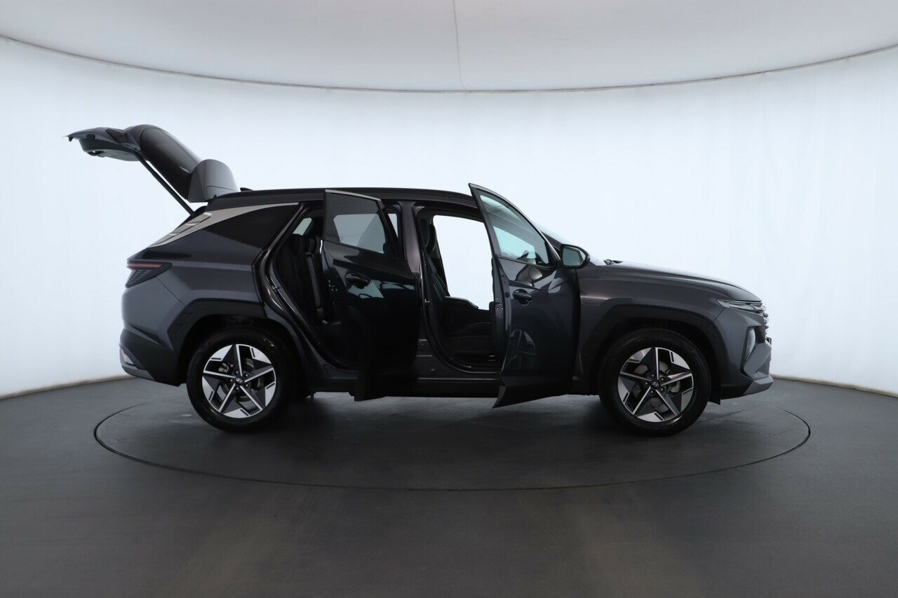 Hyundai Tucson image 2