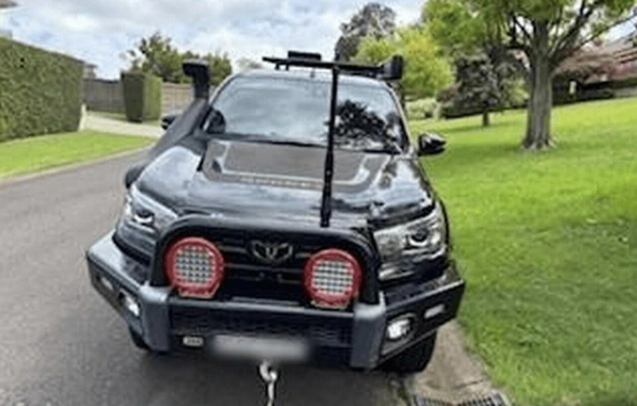 Toyota Hilux image 1