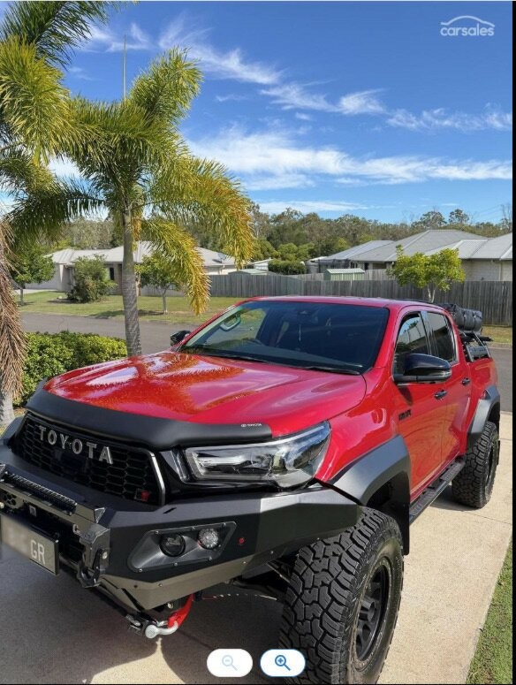 Toyota Hilux image 3