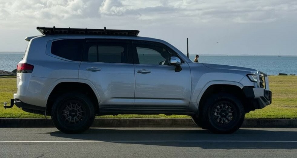 Toyota Landcruiser image 3