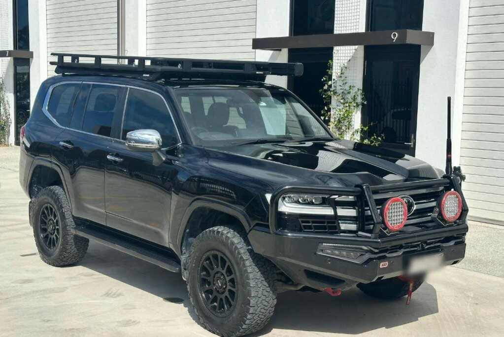 Toyota Landcruiser image 3