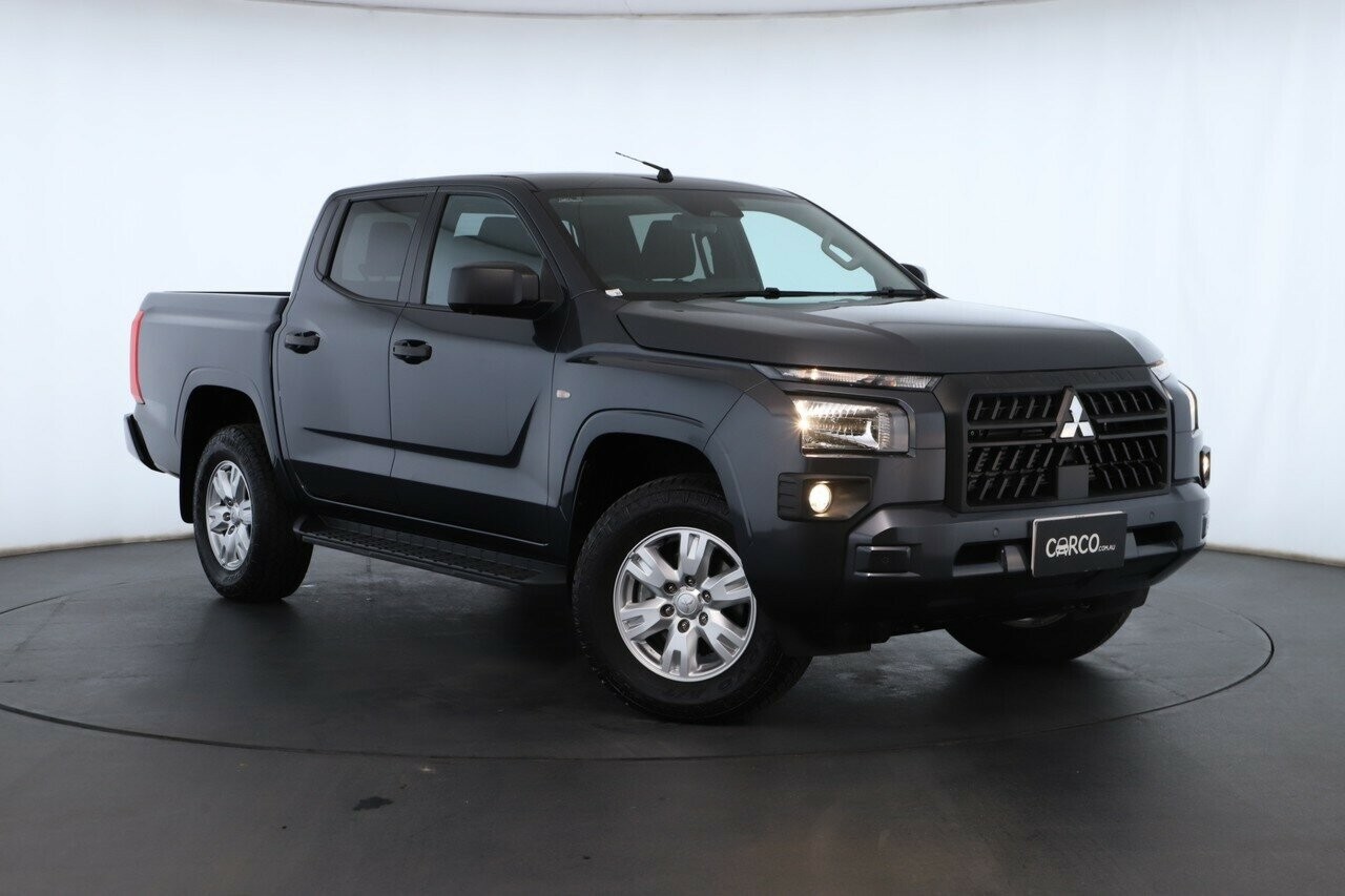 Mitsubishi Triton image 1