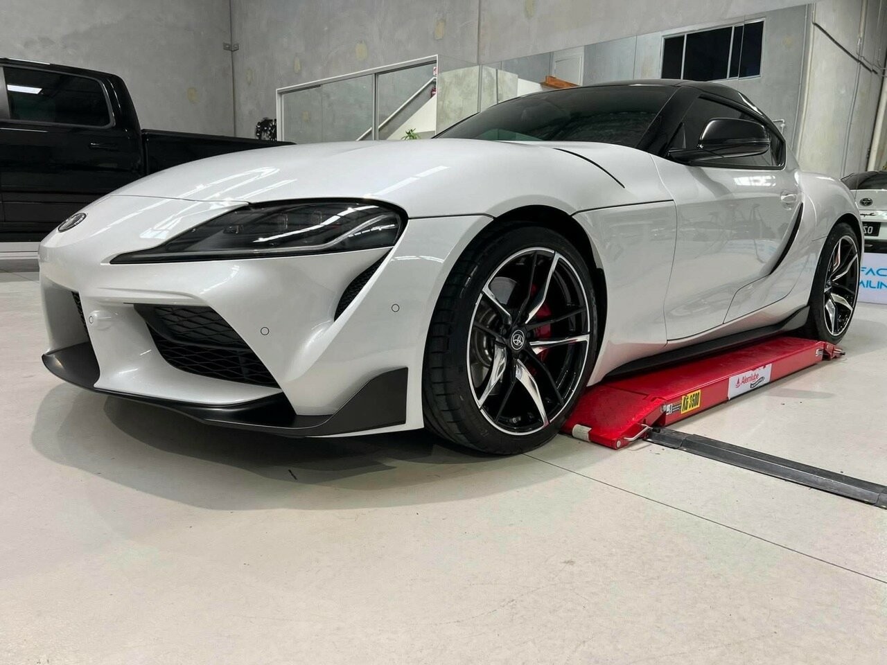 Toyota Supra image 1