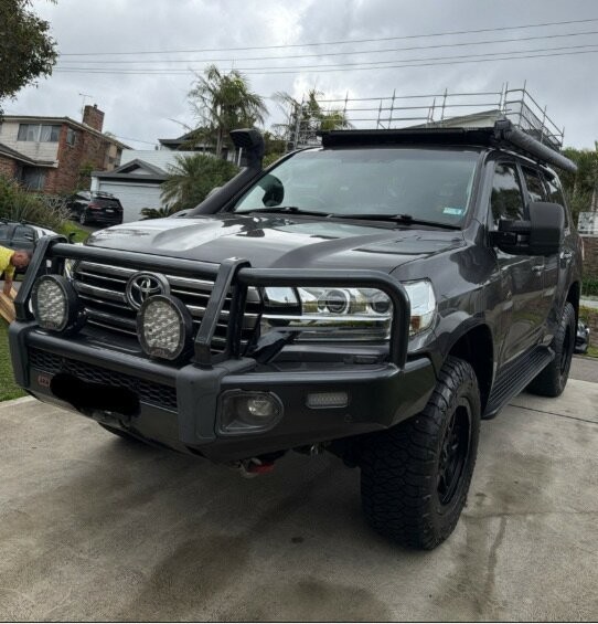 Toyota Landcruiser image 1