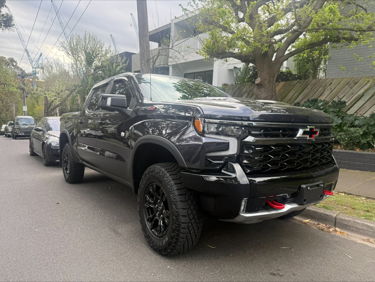Chevrolet Silverado image 3