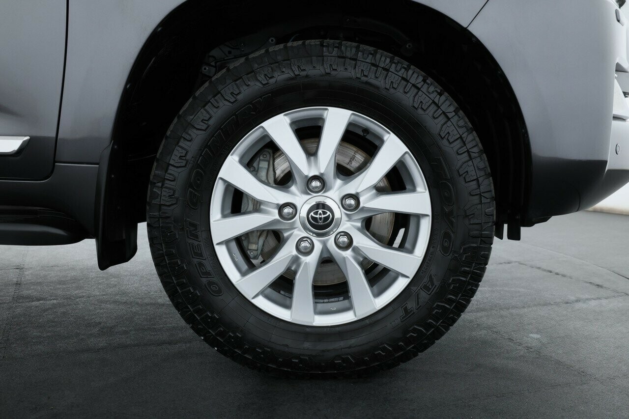 Toyota Landcruiser image 4